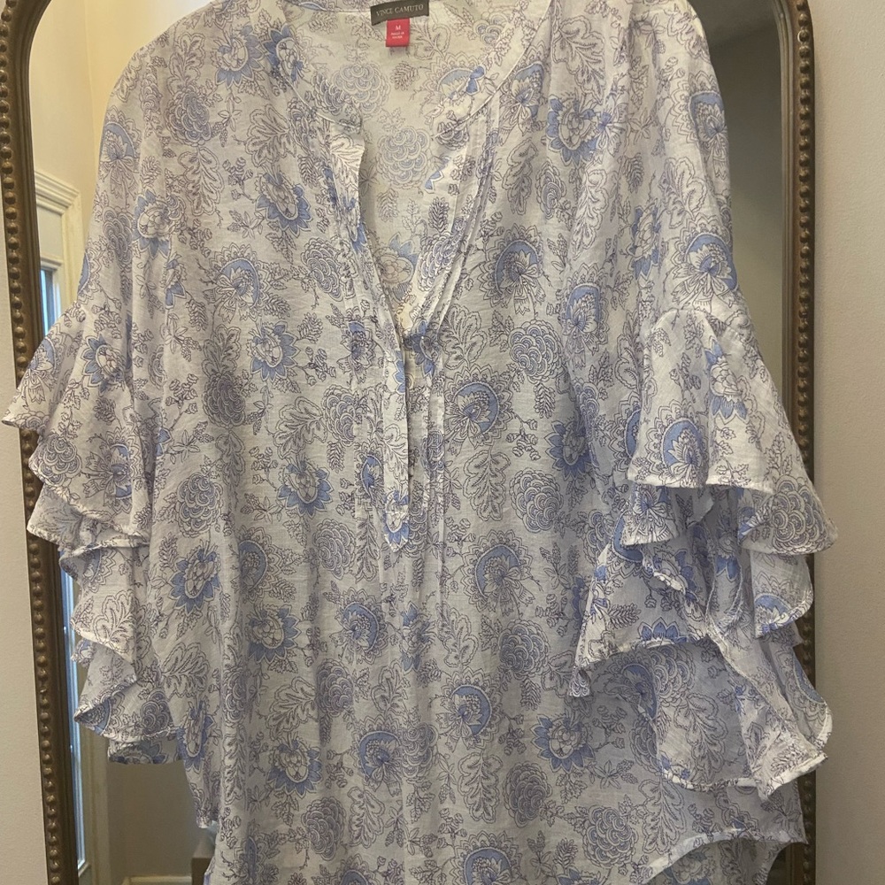 Vince Camuto White and Light Blue Paisley Ruffle Sleeve Tunic